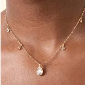 NEW Ettika 14K Gold Plated Dripping Crystal Drop Necklace Adjustable Chain